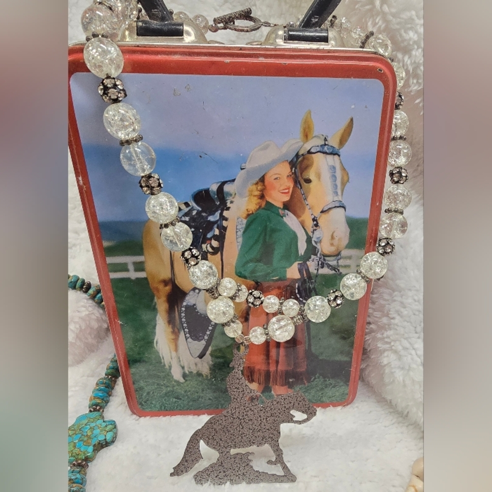 Custom White Sparkling & Crystal Beaded Necklace w/Reining Horse Pendant Unworn